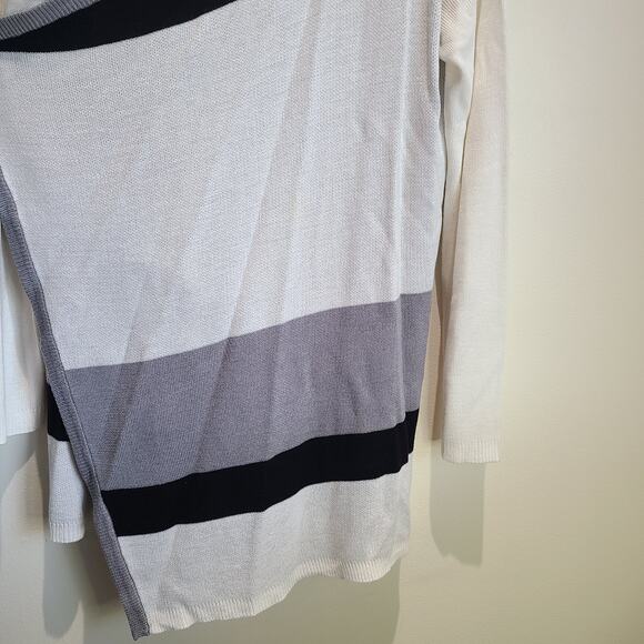 Torrid Cardigan Size 0 Large Long Sleeve Drape Sweater Coat Striped Open Front - Picture 6 of 12